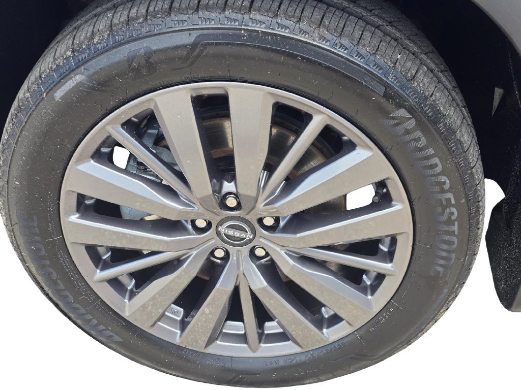 Used 2023 Nissan Pathfinder SL w/ SL Premium Package FWD image 9
