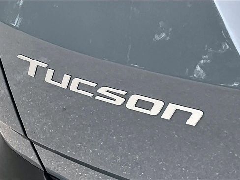 Used 2025 Hyundai Tucson Limited FWD image 10