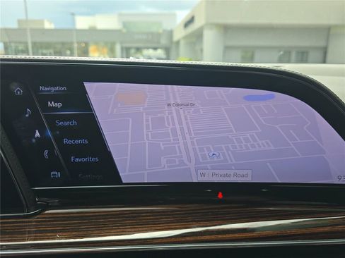 Used 2022 Cadillac Escalade Luxury AWD/4WD image 19