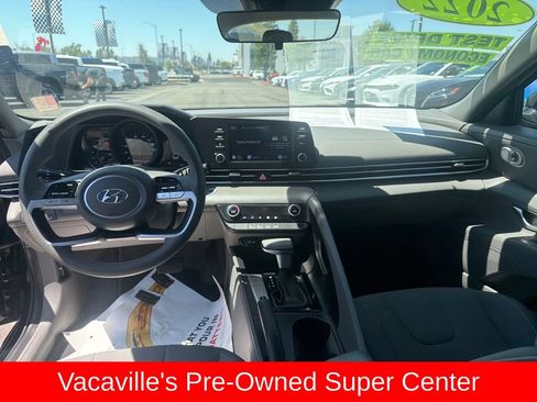 Used 2022 Hyundai Elantra SEL w/ Cargo Package FWD image 12