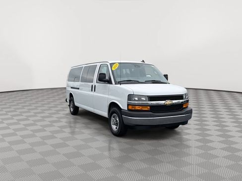Certified 2024 Chevrolet Express 3500 LT w/ LT Preferred Equipment Group RWD image 2