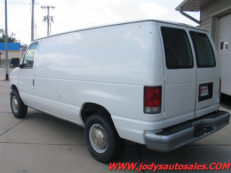 Used 2000 Ford E-250 and Econoline 250 RWD image 18