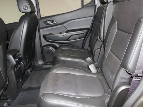 Used 2019 GMC Acadia SLT AWD/4WD image 21