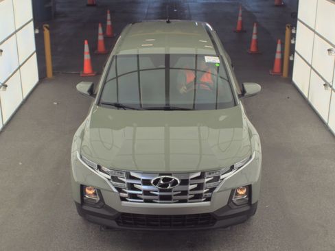 Used 2023 Hyundai Santa Cruz SE image 2