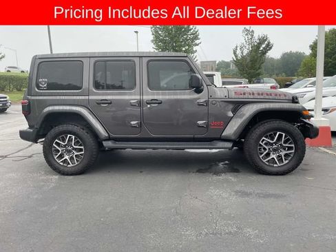 Used 2025 Jeep Wrangler Unlimited Sahara w/ Safety Group AWD/4WD image 11