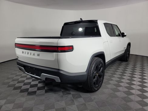 Used 2024 Rivian R1T Adventure AWD/4WD image 5