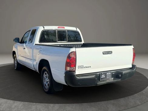 Used 2015 Toyota Tacoma 2WD Access Cab w/ Convenience Package image 6
