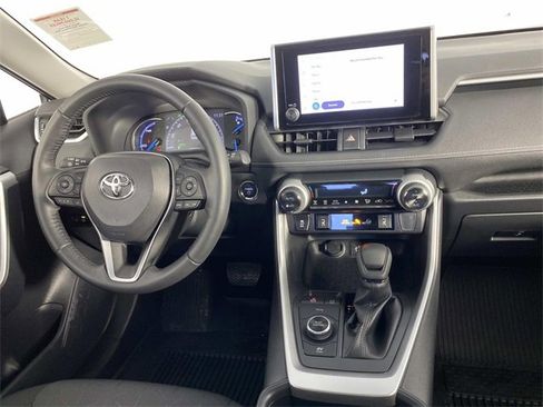 Used 2024 Toyota RAV4 XLE w/ Convenience Package image 12