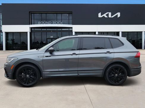 Used 2022 Volkswagen Tiguan SE R-Line FWD image 4