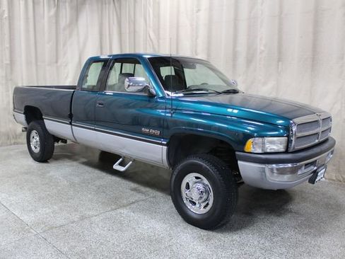 Used 1996 Dodge Ram 2500 Truck 4x4 Club Cab image 1