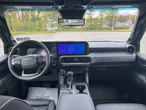 Used 2024 Toyota Land Cruiser image 25