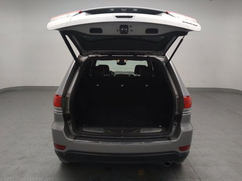 Used 2018 Jeep Grand Cherokee Limited RWD image 29