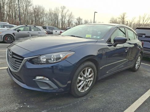 Used 2016 MAZDA MAZDA3 i Sport w/ Preferred Equipment Package image 2