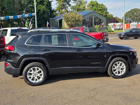 Used 2015 Jeep Cherokee Latitude w/ Comfort/Convenience Group image 6
