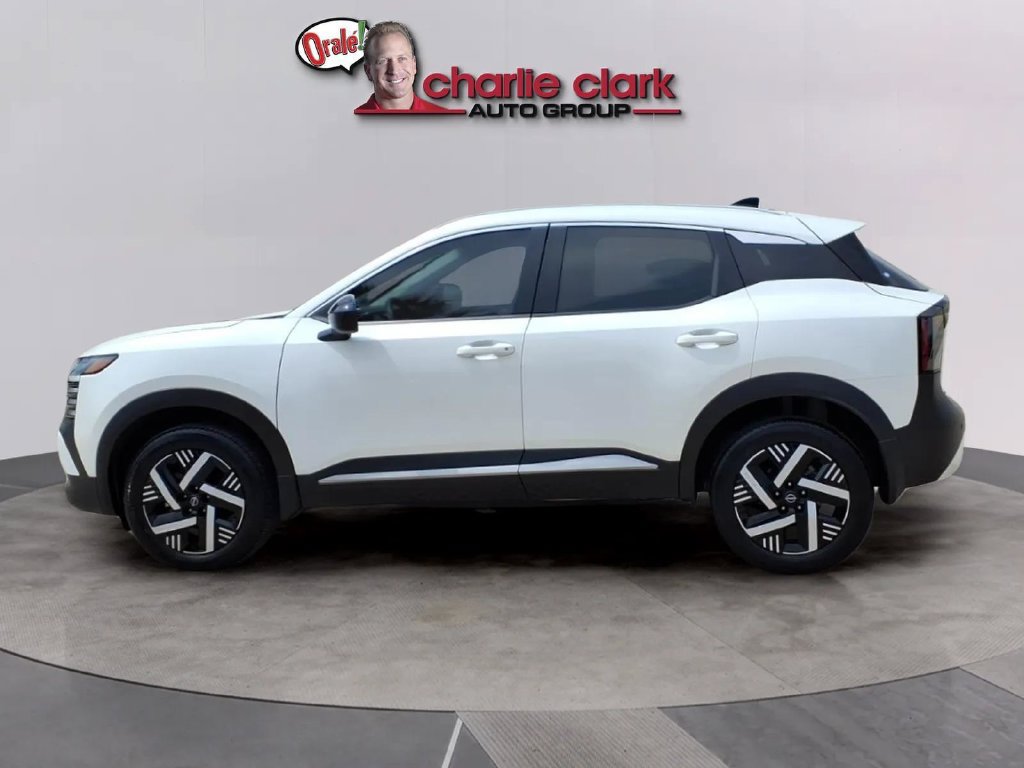 Certified 2026 Nissan Kicks SV FWD image 2
