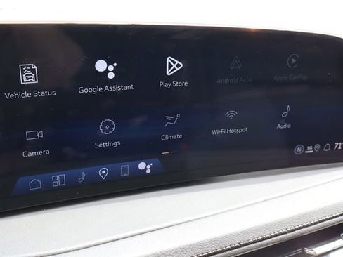 Used 2025 Cadillac XT4 Premium Luxury FWD image 7
