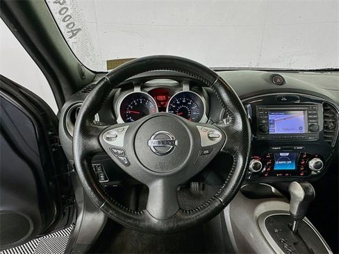 Used 2012 Nissan Juke SL image 11