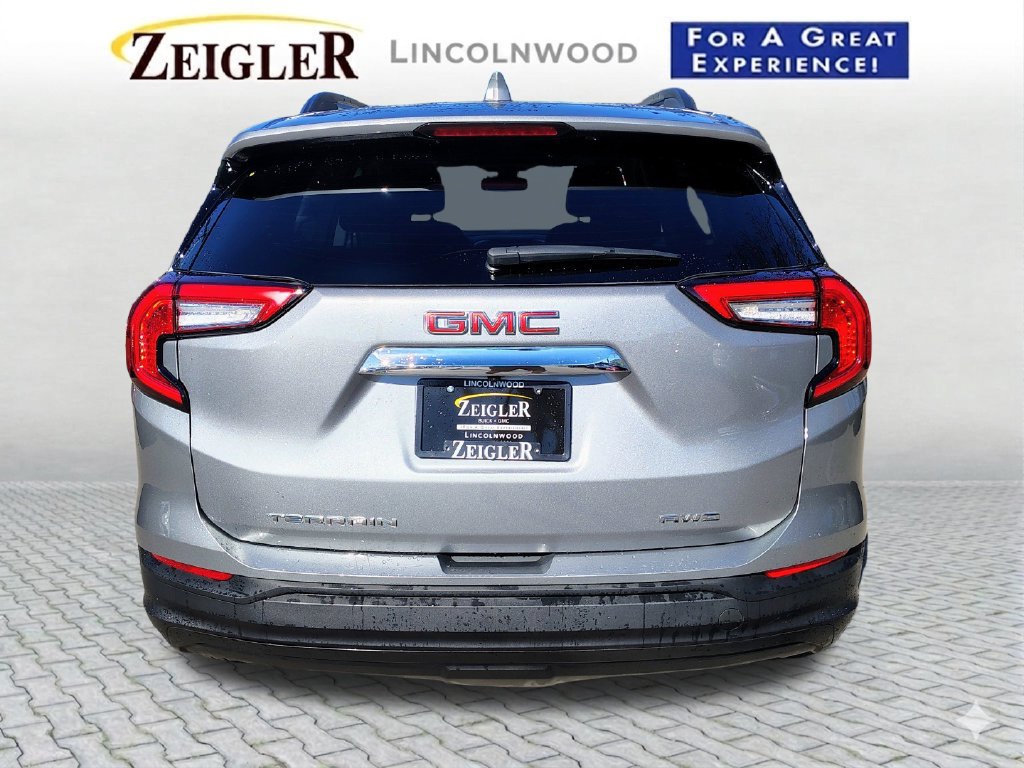 Used 2024 GMC Terrain SLE w/ Driver Convenience Package AWD/4WD image 9
