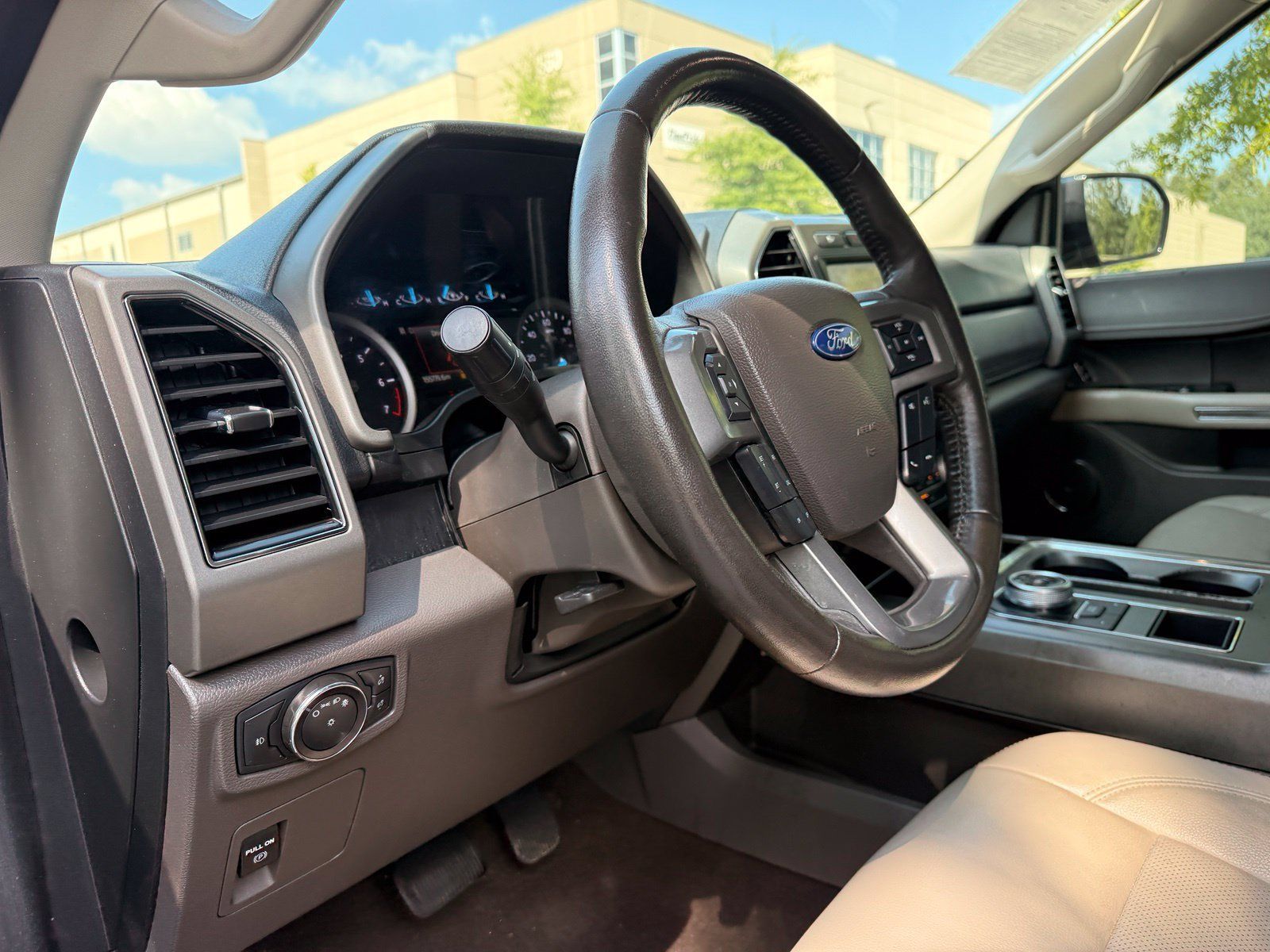 Used 2021 Ford Expedition XLT RWD image 22