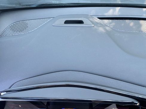 Used 2025 Chevrolet Equinox LT image 34