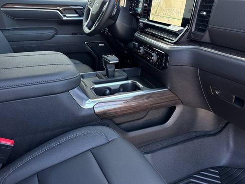 New 2026 Chevrolet Silverado 1500 RST w/ RST All Star Premium Package AWD/4WD image 15