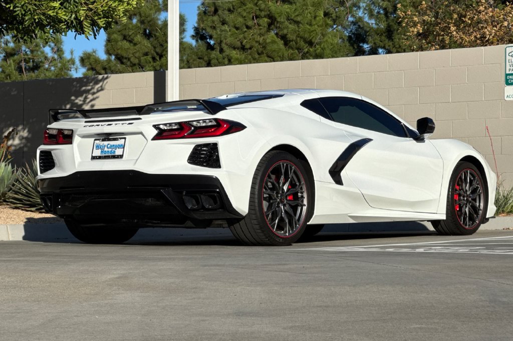 Used 2024 Chevrolet Corvette Stingray Preferred Cpe w/ Z51 Performance Package RWD image 9