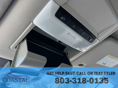 Used 2024 Nissan Rogue S image 40