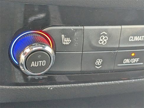 Used 2023 Buick Enclave Essence w/ Experience Buick Package image 27