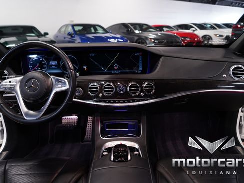 Used 2018 Mercedes-Benz S 560 Sedan image 32