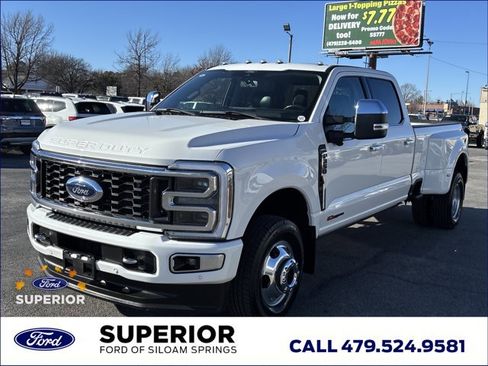 Used 2024 Ford F350 Limited image 10