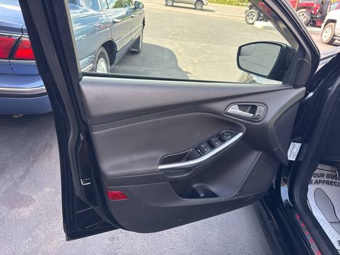 Used 2018 Ford Focus ST FWD image 14
