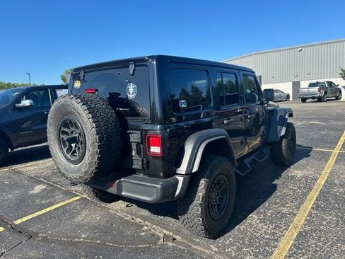 Used 2022 Jeep Wrangler Unlimited Sport AWD/4WD image 4