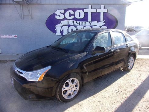 Used 2009 Ford Focus SES image 1
