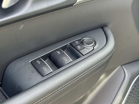 Certified 2025 Buick Enclave Avenir w/ Super Cruise Package image 17