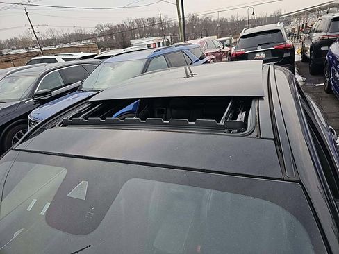 Used 2020 Alfa Romeo Stelvio Quadrifoglio image 32