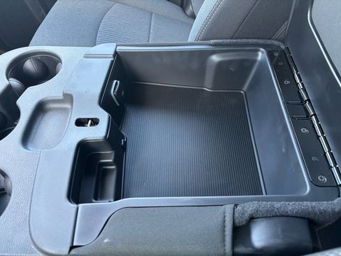 Used 2024 RAM 3500 Tradesman w/ Safety Group image 28