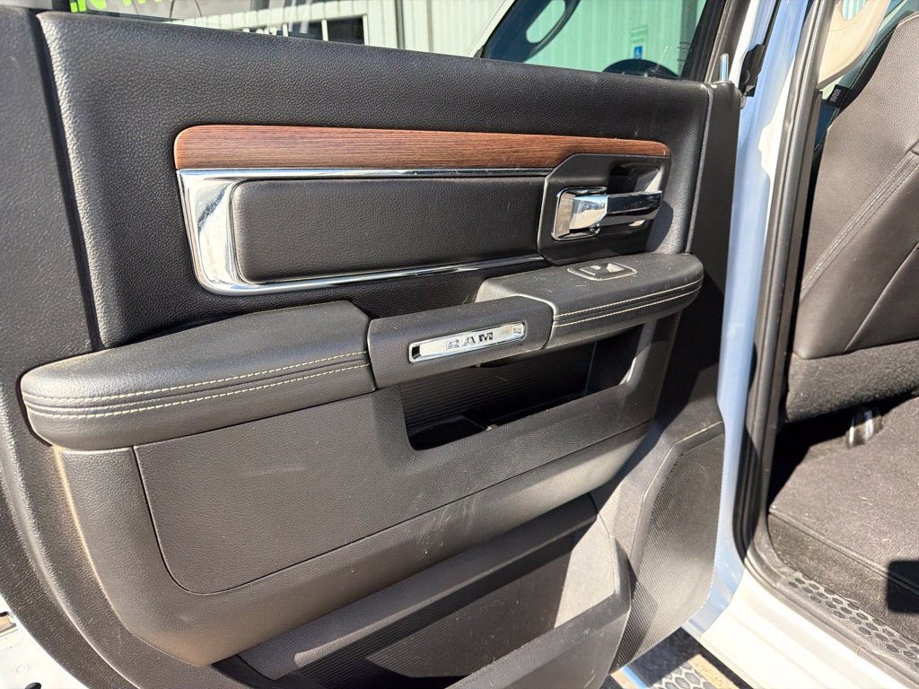 Used 2015 RAM 1500 Laramie w/ Convenience Group AWD/4WD image 26