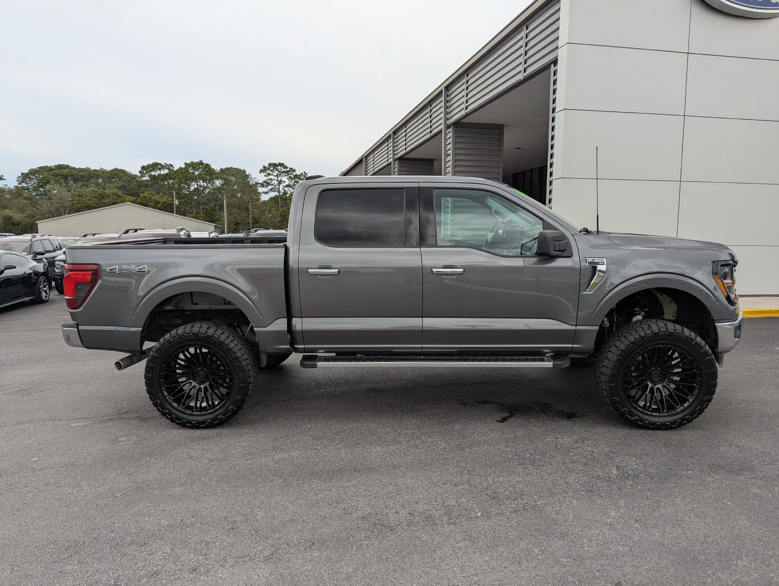 Used 2025 Ford F150 XLT w/ Equipment Group 301A Standard AWD/4WD image 3