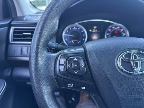 Used 2017 Toyota Camry LE image 16