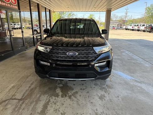 Certified 2023 Ford Explorer XLT w/ Equipment Group 202A image 2