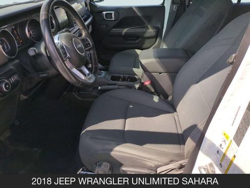 Used 2018 Jeep Wrangler Unlimited Sahara AWD/4WD image 14
