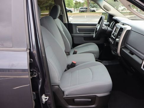 Used 2020 RAM 1500 Classic SLT RWD image 22
