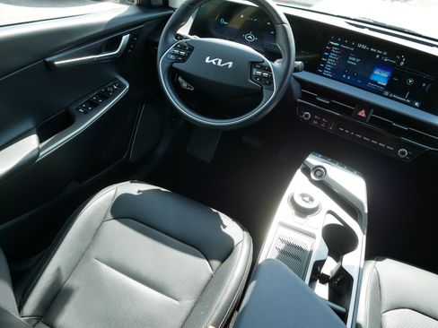 Certified 2024 Kia EV6 Wind w/ Wind Technology Package AWD/4WD image 9