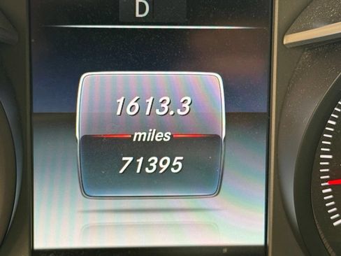 Used 2018 Mercedes-Benz C 300 Sedan image 23