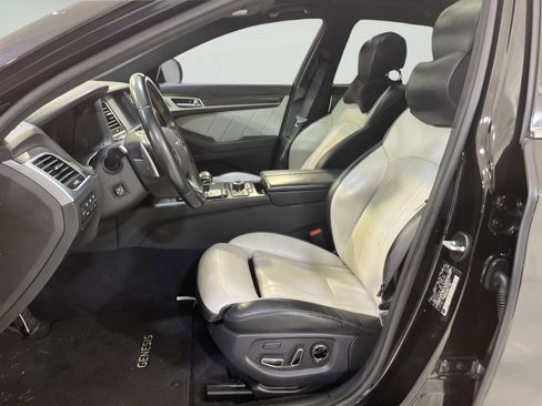 Used 2018 Genesis G80 3.3T Sport RWD image 10