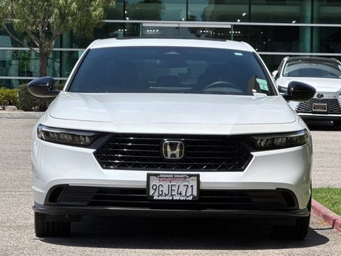 Used 2023 Honda Accord Sport image 9