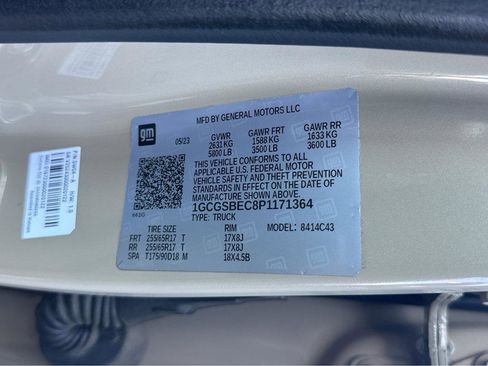 Used 2023 Chevrolet Colorado W/T image 40