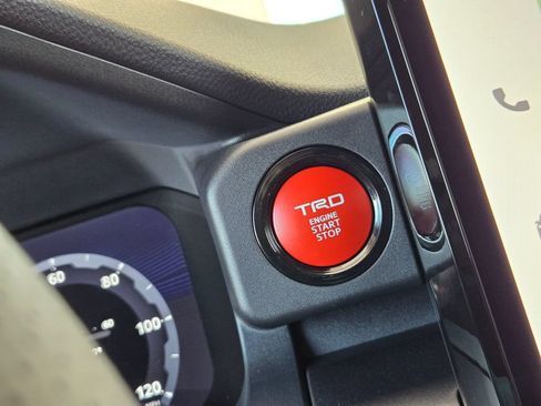 Used 2026 Toyota 4Runner TRD Off-Road Premium AWD/4WD image 20