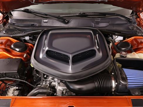 Used 2022 Dodge Challenger R/T w/ Plus Package image 20