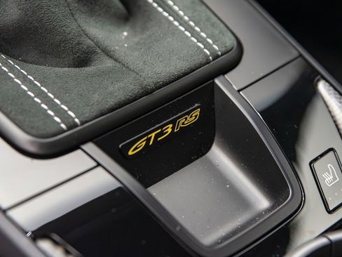 Used 2025 Porsche 911 GT3 RS RWD image 24